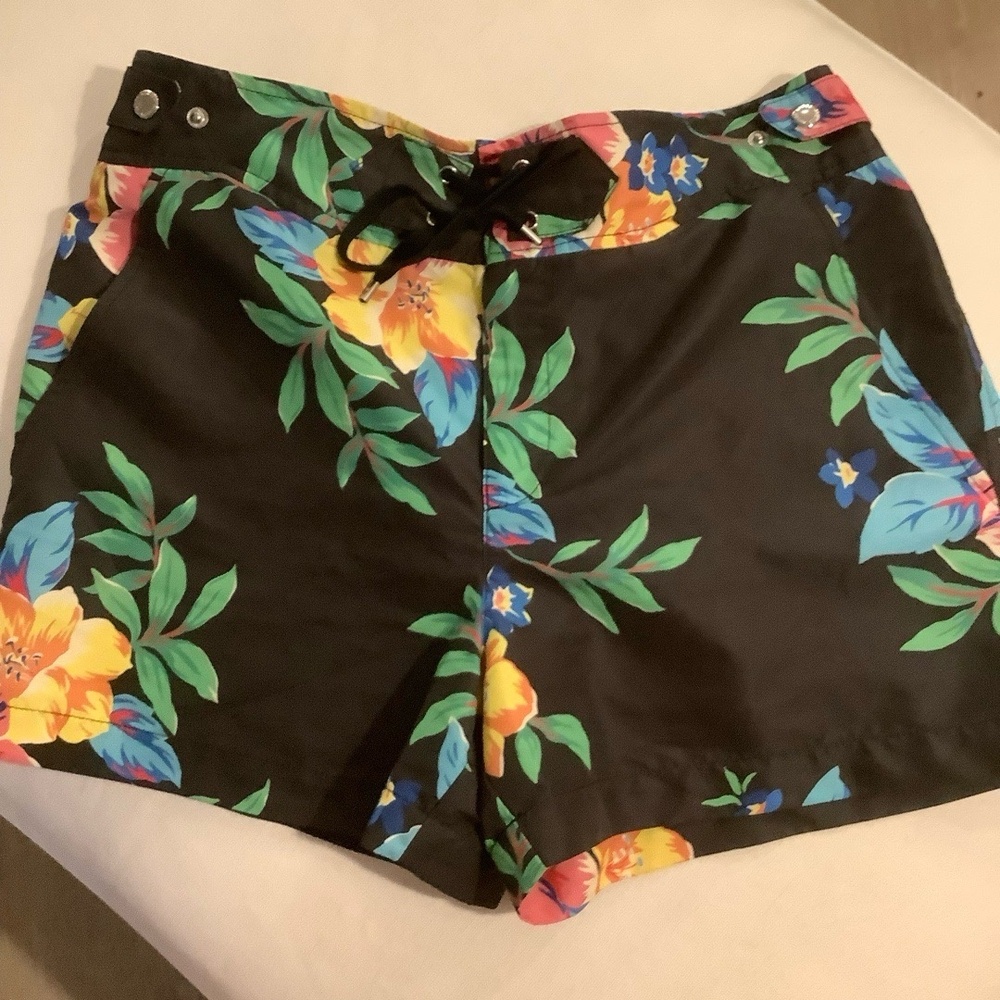Ralph Lauren Black Label Womens Shorts Size 8 Black Floral High Waist Drawstring